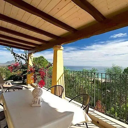 Magnificent Villa: Super Panoramic